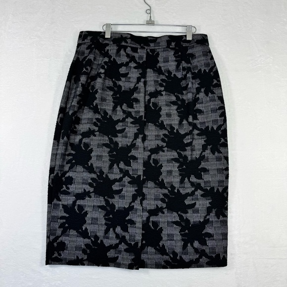 Ivanka Trump Black Gray Floral Pencil Skirt Large Church Service Ministry Office - Picture 5 of 11